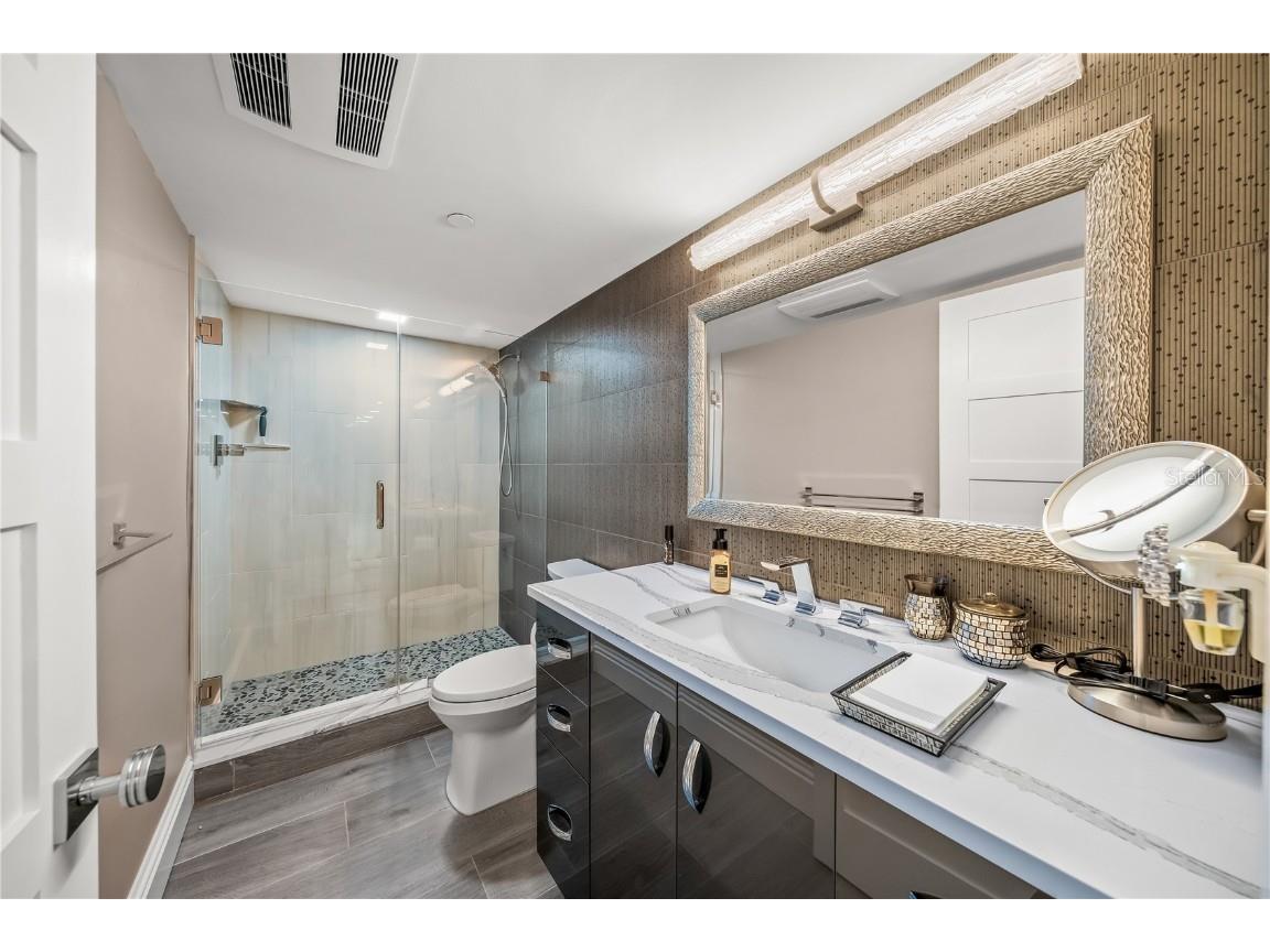 101 Sunset Drive #103 Sarasota FL 34236 A4644066 image27