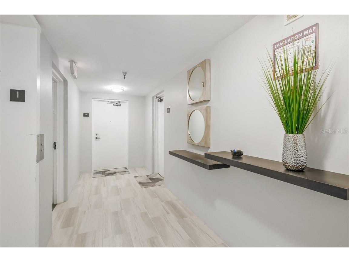 101 Sunset Drive #103 Sarasota FL 34236 A4644066 image30