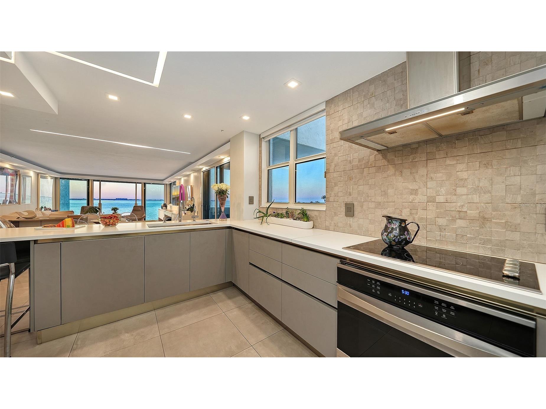 101 Sunset Drive #301 Sarasota FL 34236 - SARASOTA BAY A4685269 image11