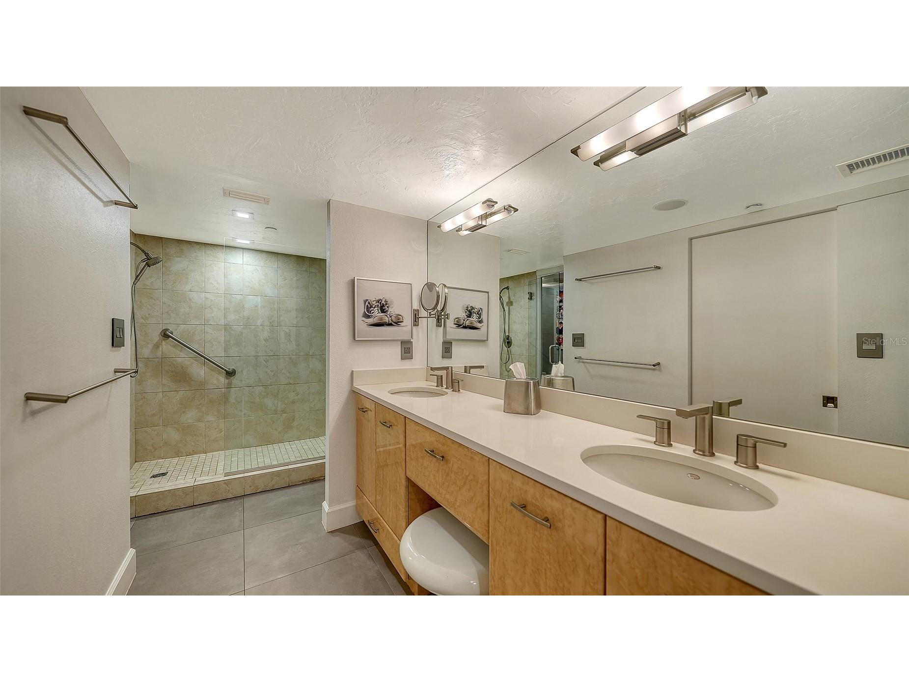 101 Sunset Drive #301 Sarasota FL 34236 - SARASOTA BAY A4685269 image18