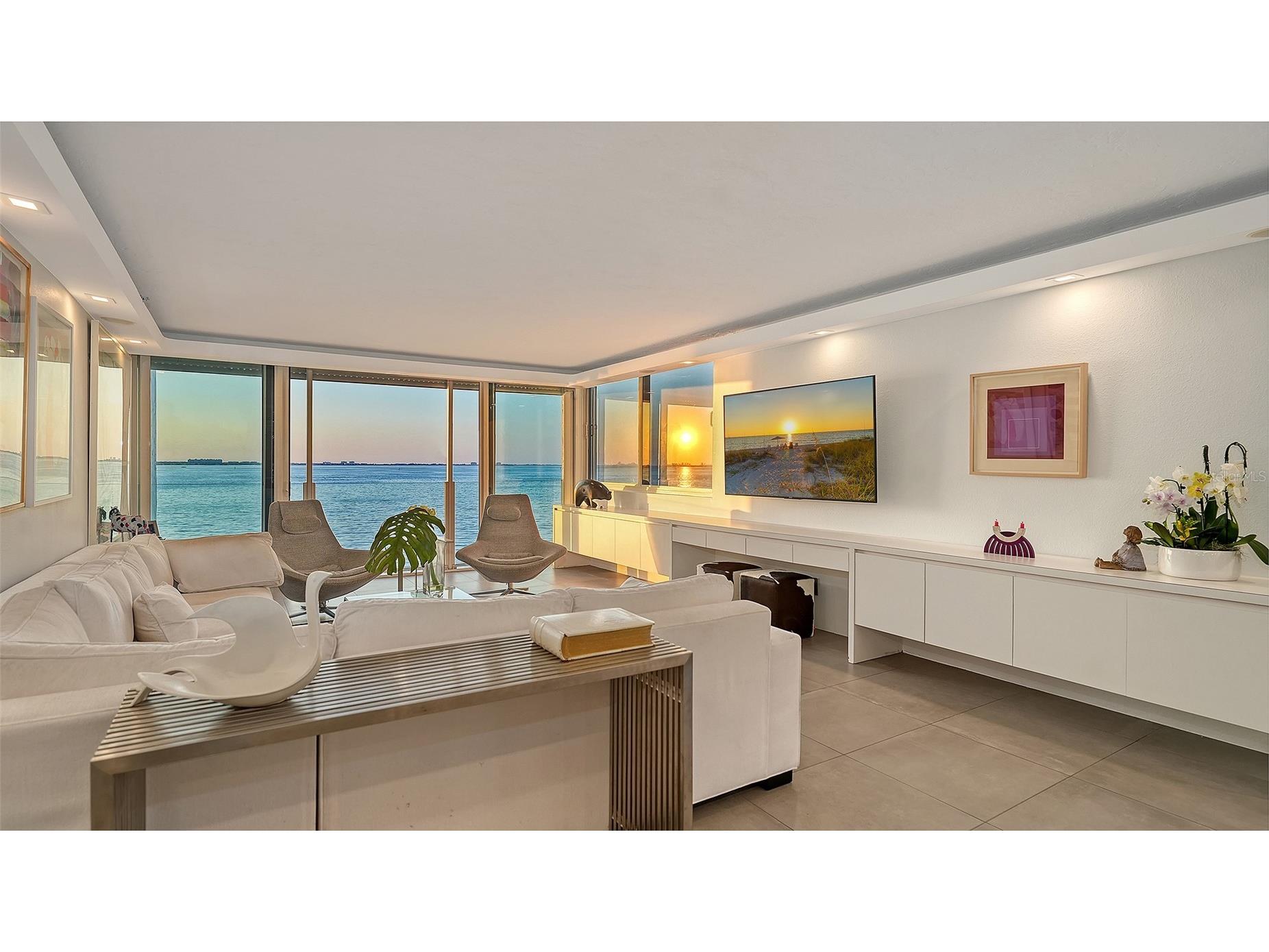 101 Sunset Drive #301 Sarasota FL 34236 - SARASOTA BAY A4685269 image3