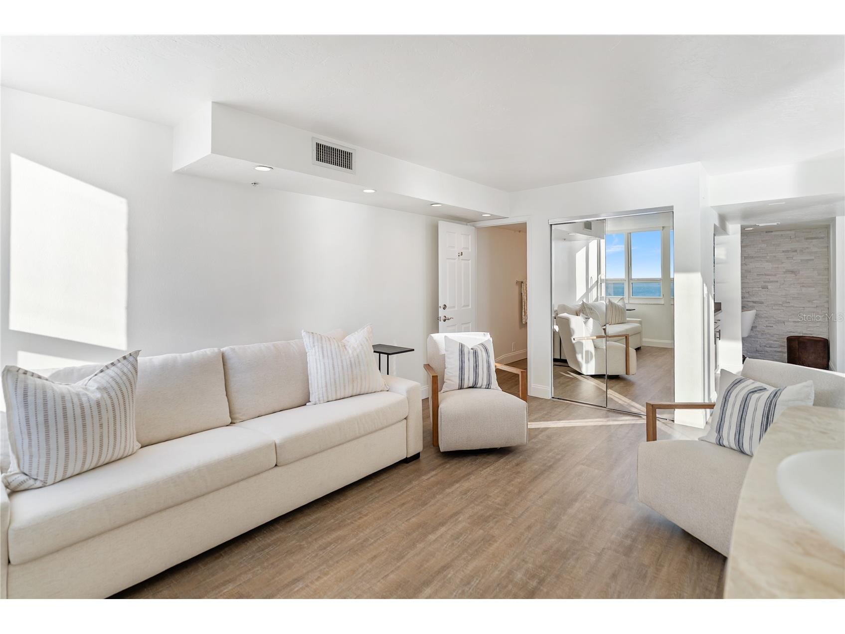 101 Sunset Drive #402 Sarasota FL 34236 - SARASOTA BAY A4680474 image22