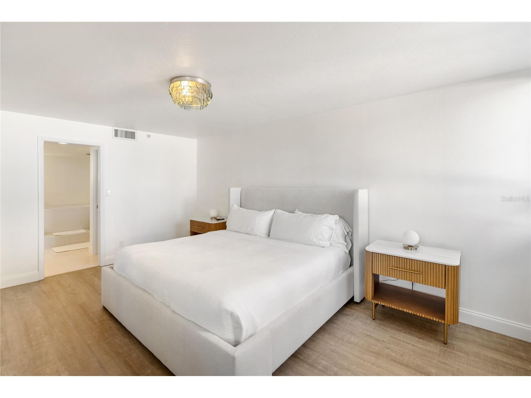 101 Sunset Drive #402 Sarasota FL 34236 - SARASOTA BAY A4680474 image39