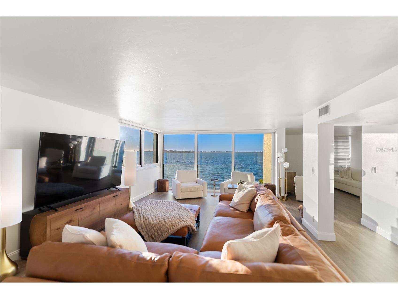 101 Sunset Drive #402 Sarasota FL 34236 - SARASOTA BAY A4680474 image5