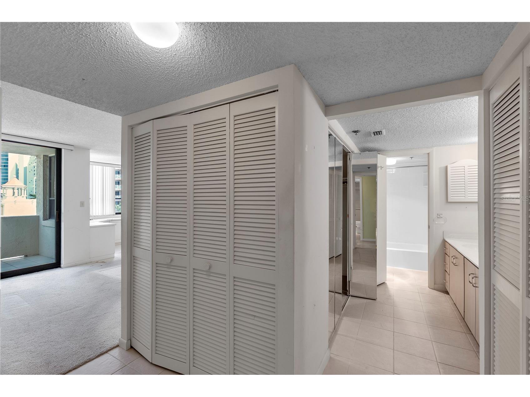 101 Sunset Drive #PH1 Sarasota FL 34236 - SARASOTA BAY A4698459 image16