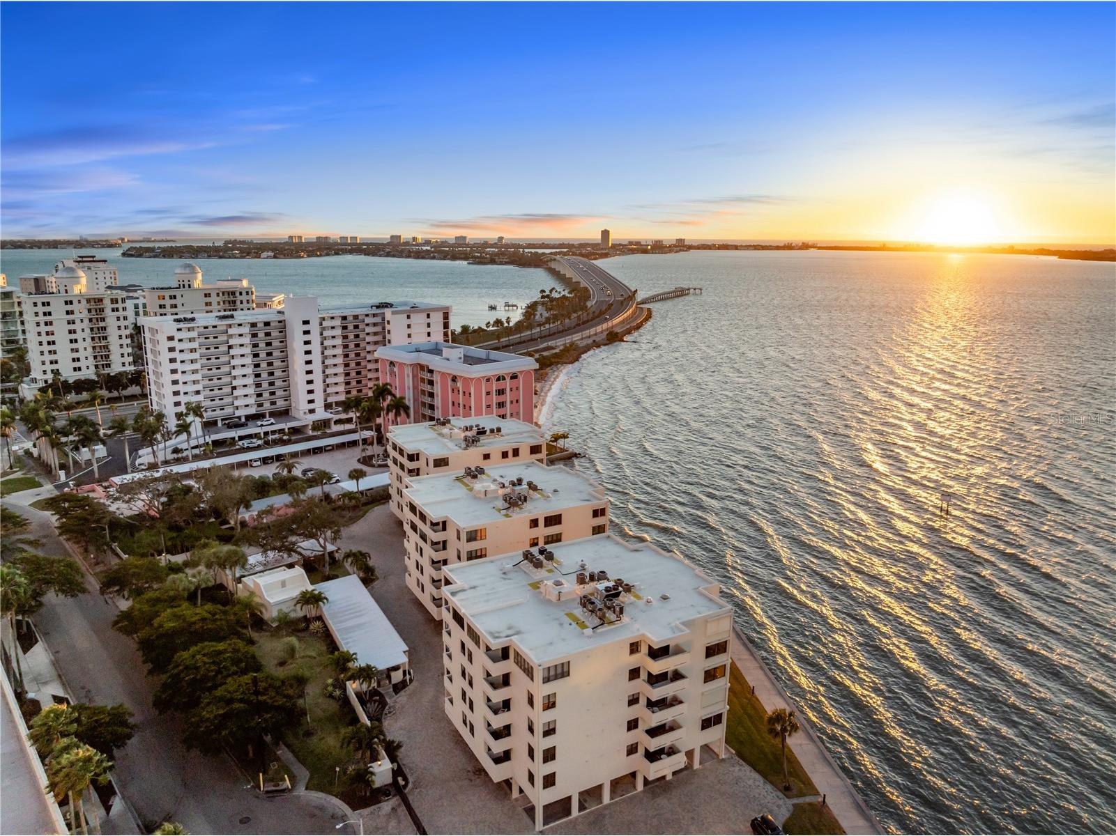 101 Sunset Drive #PH1 Sarasota FL 34236 - SARASOTA BAY A4698459 image44