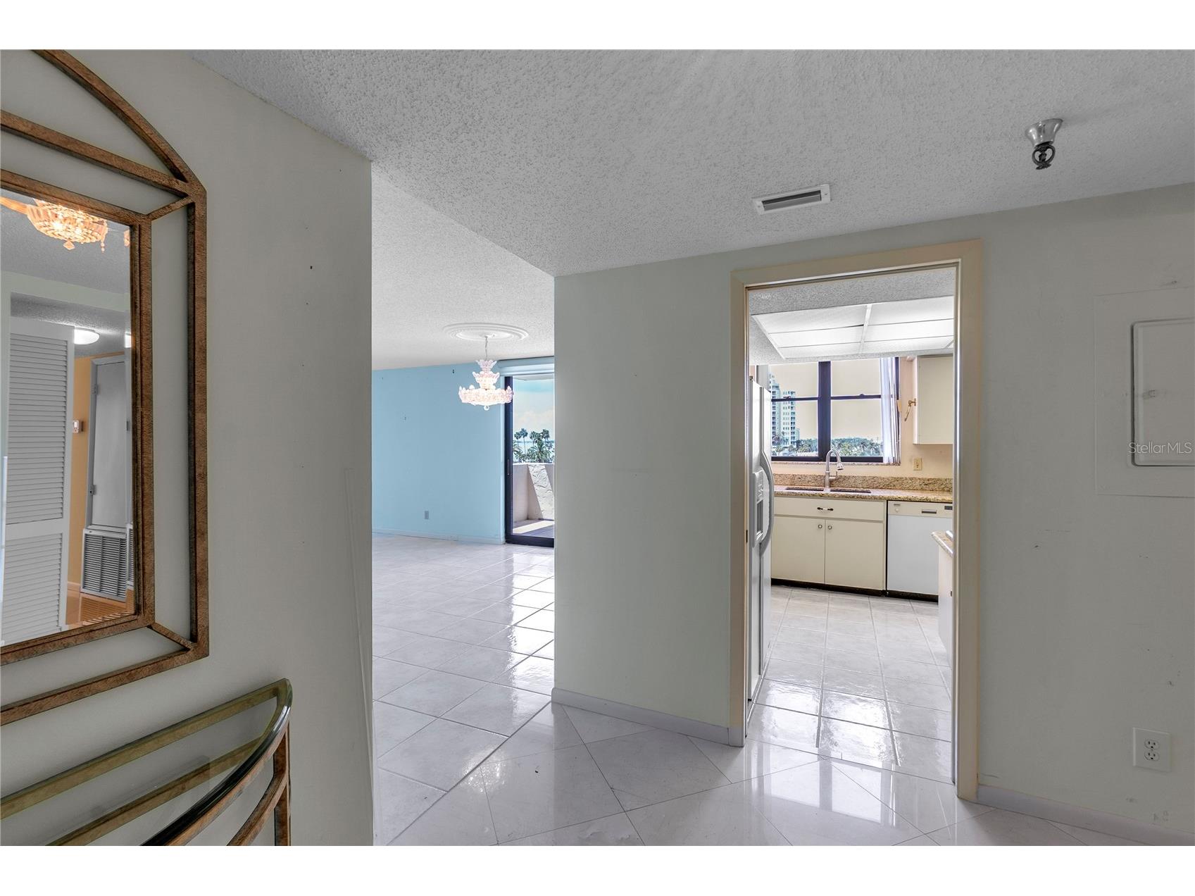 101 Sunset Drive #PH1 Sarasota FL 34236 - SARASOTA BAY A4698459 image5