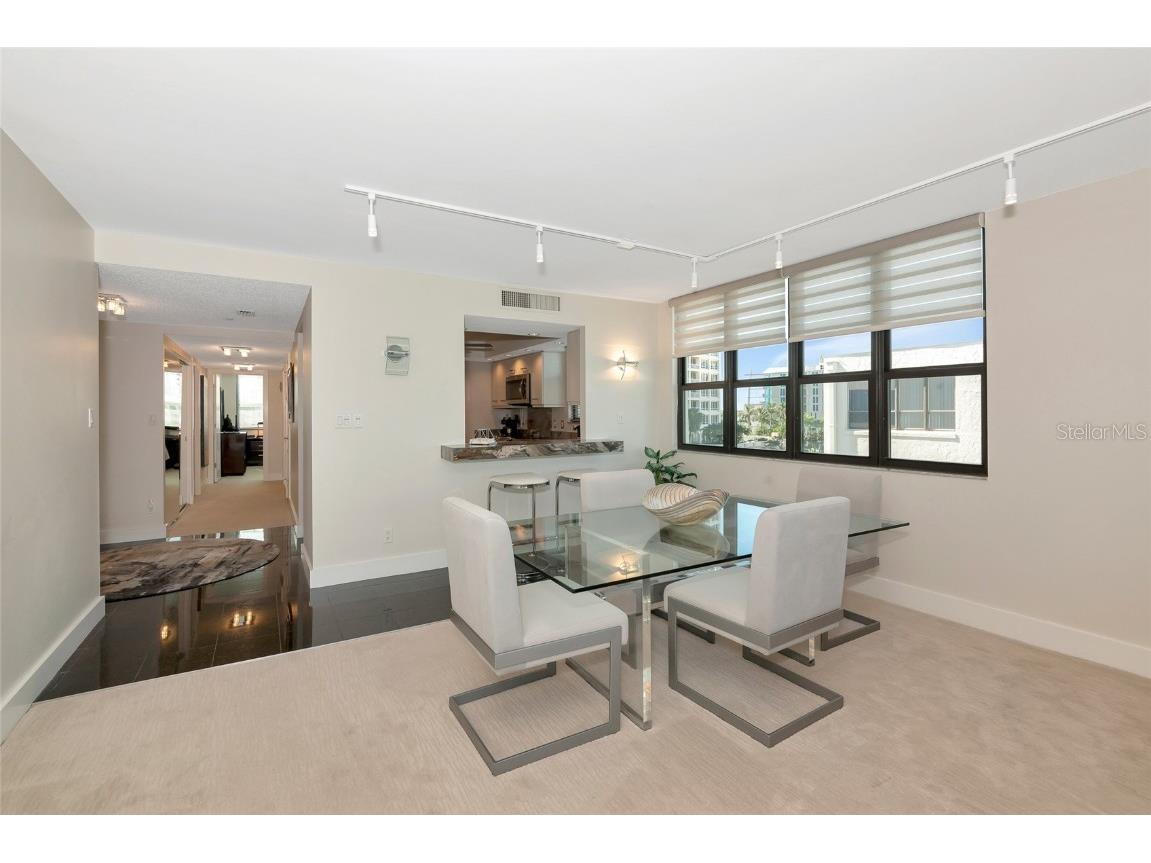 101 Sunset Drive #PH3 Sarasota FL 34236 - SARASOTA BAY/INTER-COASTAL A4644265 image10