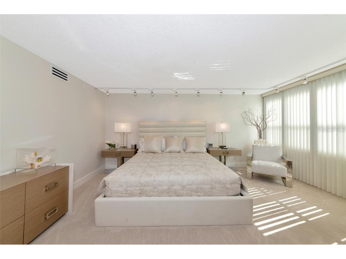 101 Sunset Drive #PH3 Sarasota FL 34236 - SARASOTA BAY/INTER-COASTAL A4644265 image11