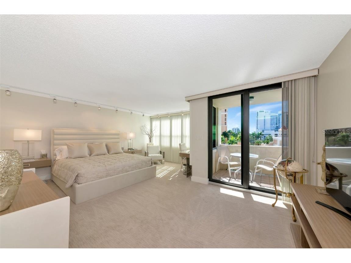 101 Sunset Drive #PH3 Sarasota FL 34236 - SARASOTA BAY/INTER-COASTAL A4644265 image13