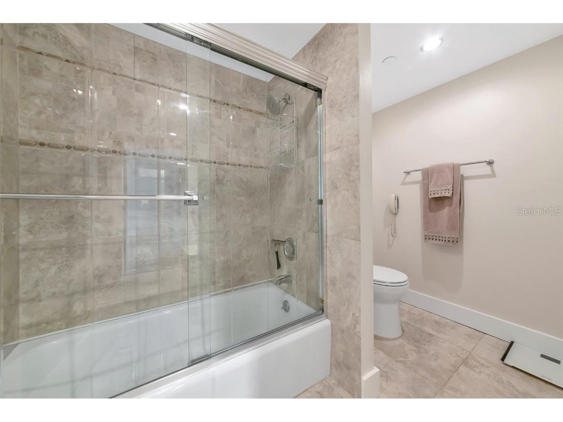 101 Sunset Drive #PH3 Sarasota FL 34236 - SARASOTA BAY/INTER-COASTAL A4644265 image18