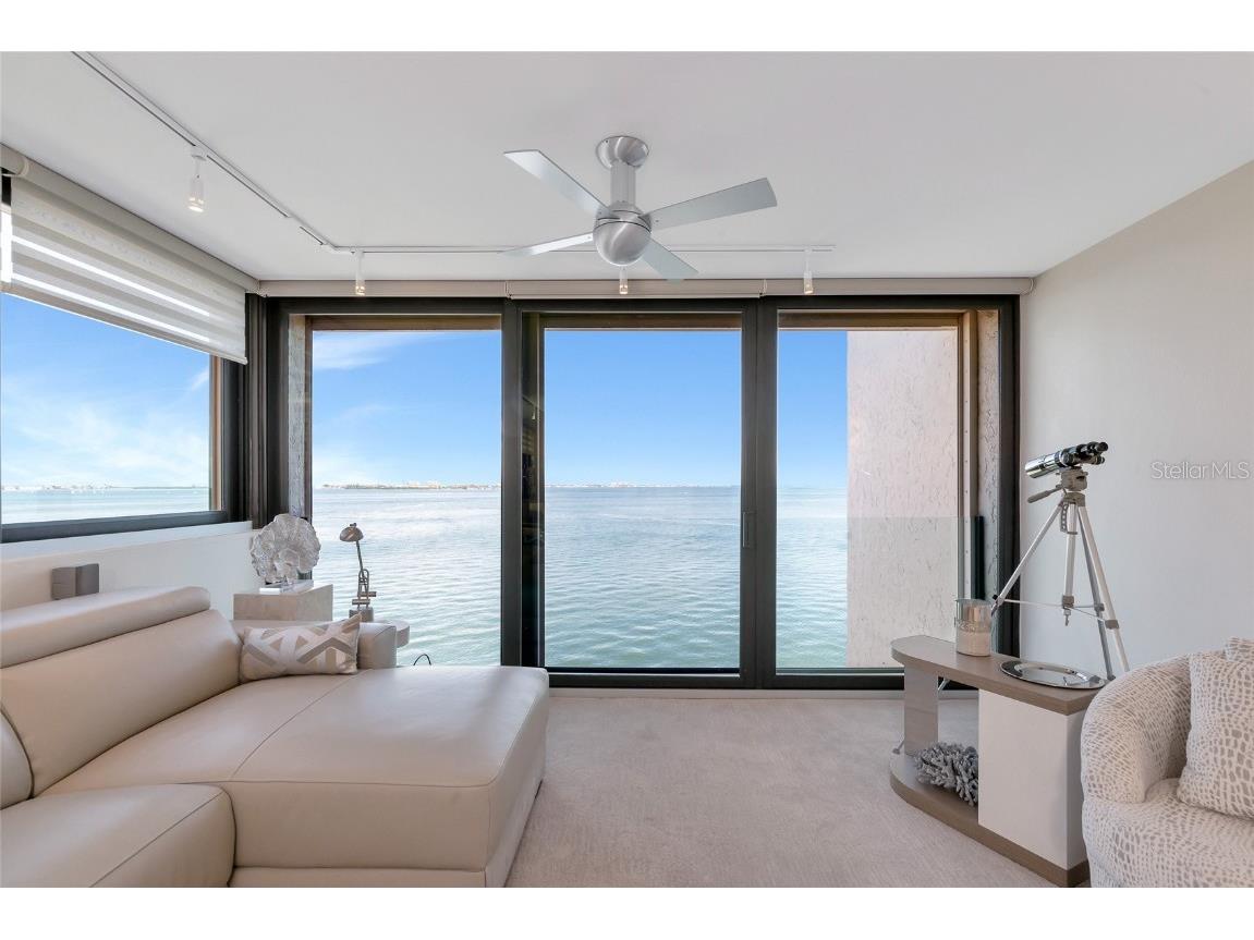 101 Sunset Drive #PH3 Sarasota FL 34236 - SARASOTA BAY/INTER-COASTAL A4644265 image4