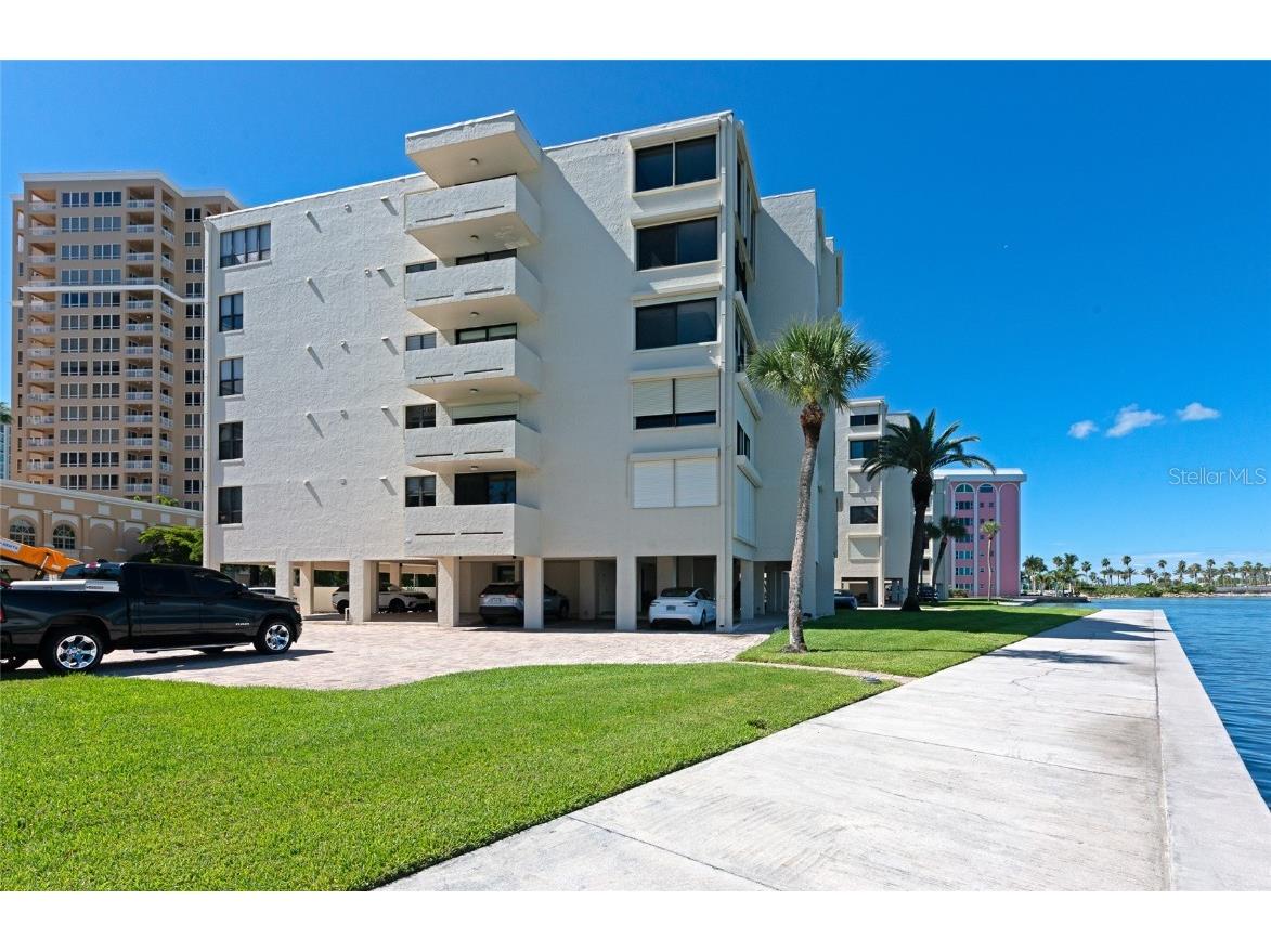 101 Sunset Drive #PH3 Sarasota FL 34236 - SARASOTA BAY/INTER-COASTAL A4644265 image40
