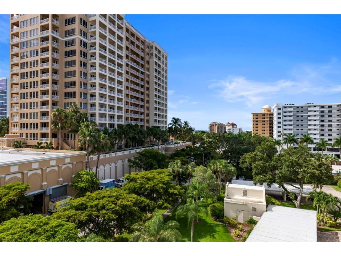 101 Sunset Drive #PH3 Sarasota FL 34236 - SARASOTA BAY/INTER-COASTAL A4644265 image43