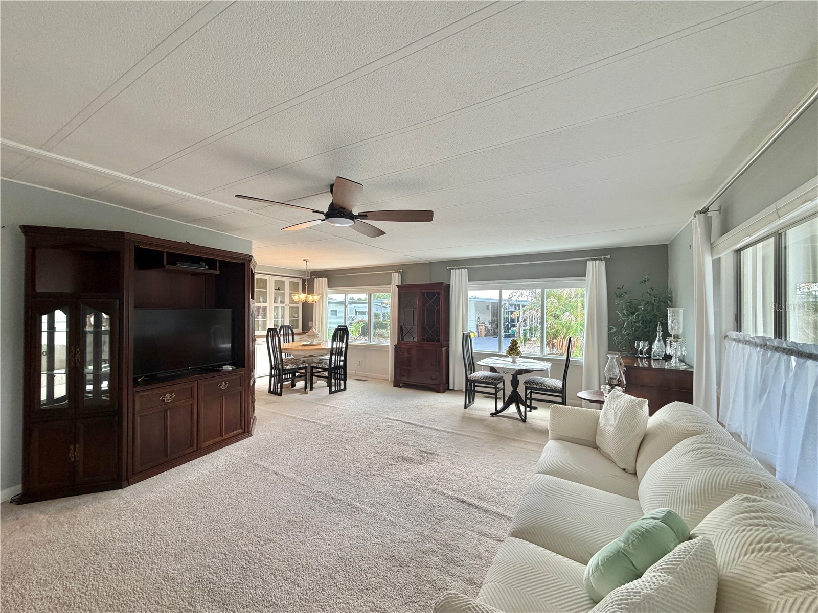 101 Tamarisk Way Leesburg FL 34748 G5113138 image2