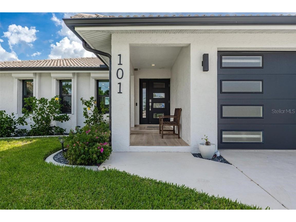 101 Tropicana Drive Punta Gorda FL 33950 T3547614 image1