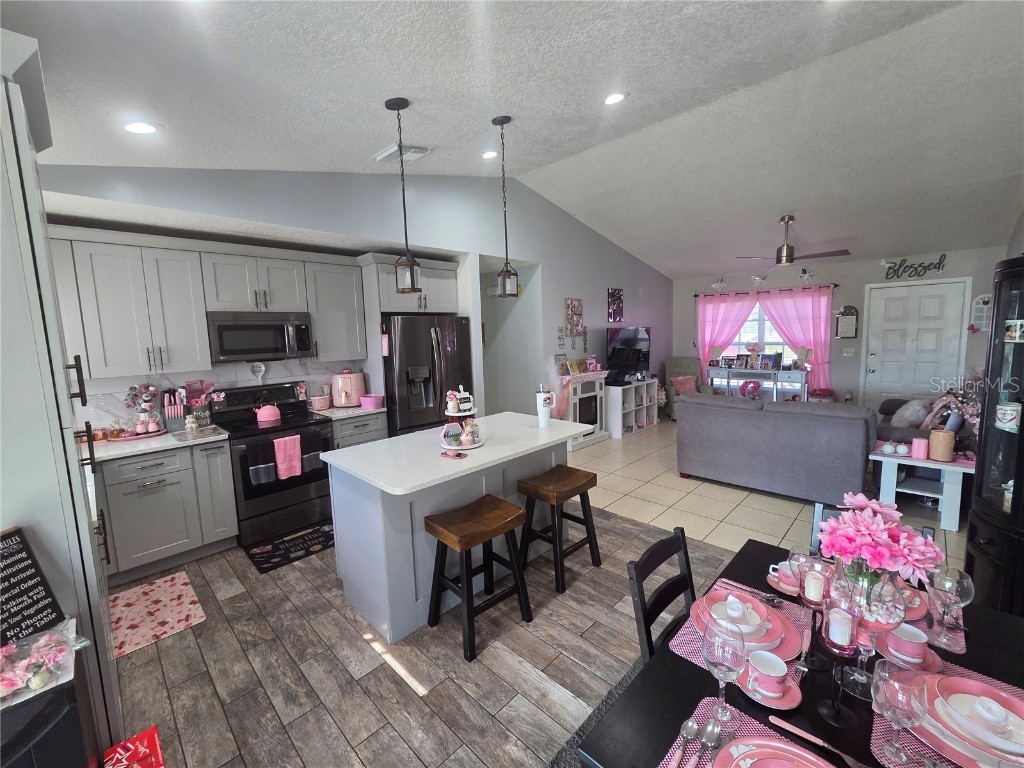 101 W Cedarwood Circle Kissimmee FL 34743 S5138856 image4