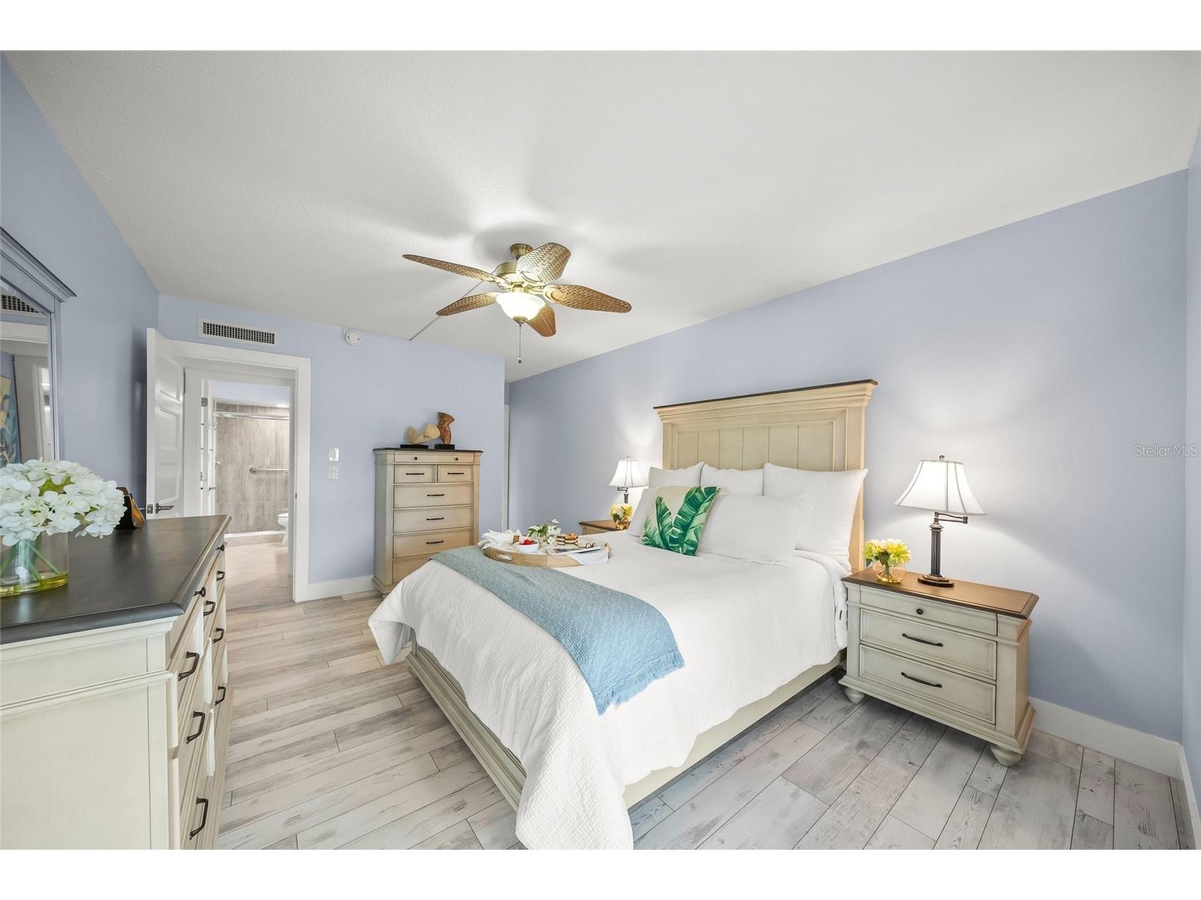 101 Whispering Sands Drive #105 Sarasota FL 34242 - GULF A4686924 image41