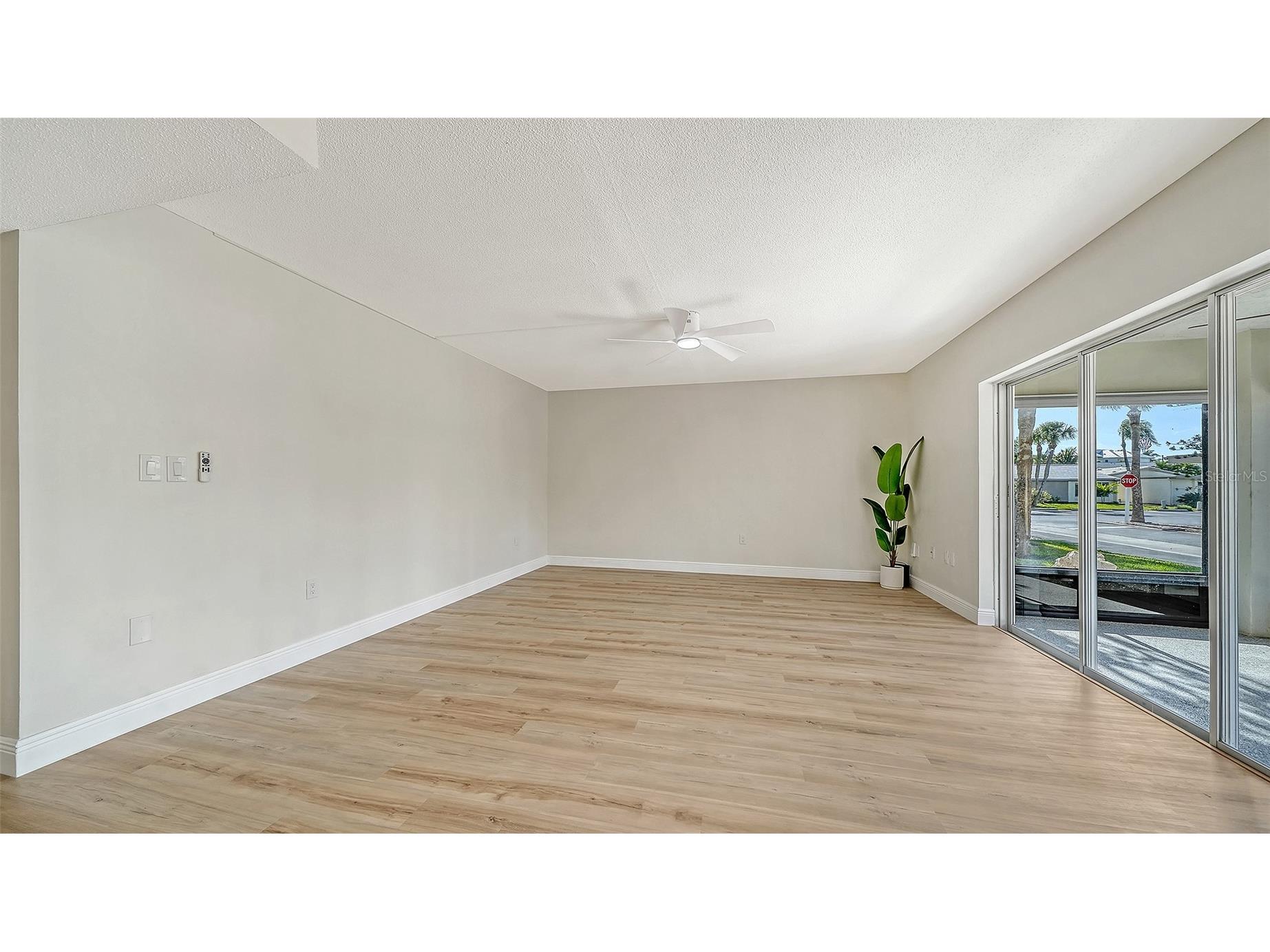 101 Whispering Sands Drive #107 Sarasota FL 34242 - GULF OF AMERICA A4674069 image11