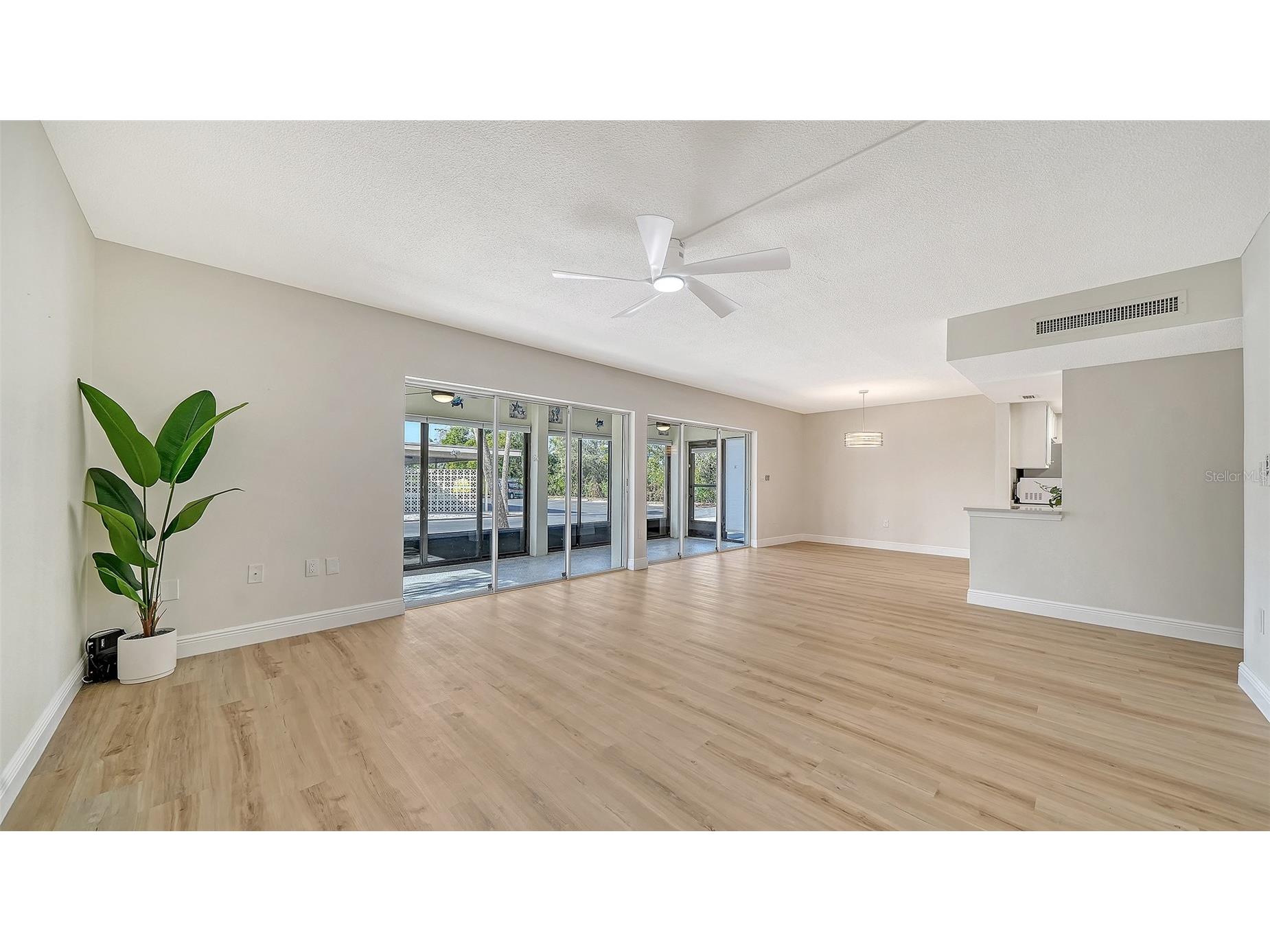 101 Whispering Sands Drive #107 Sarasota FL 34242 - GULF OF AMERICA A4674069 image12