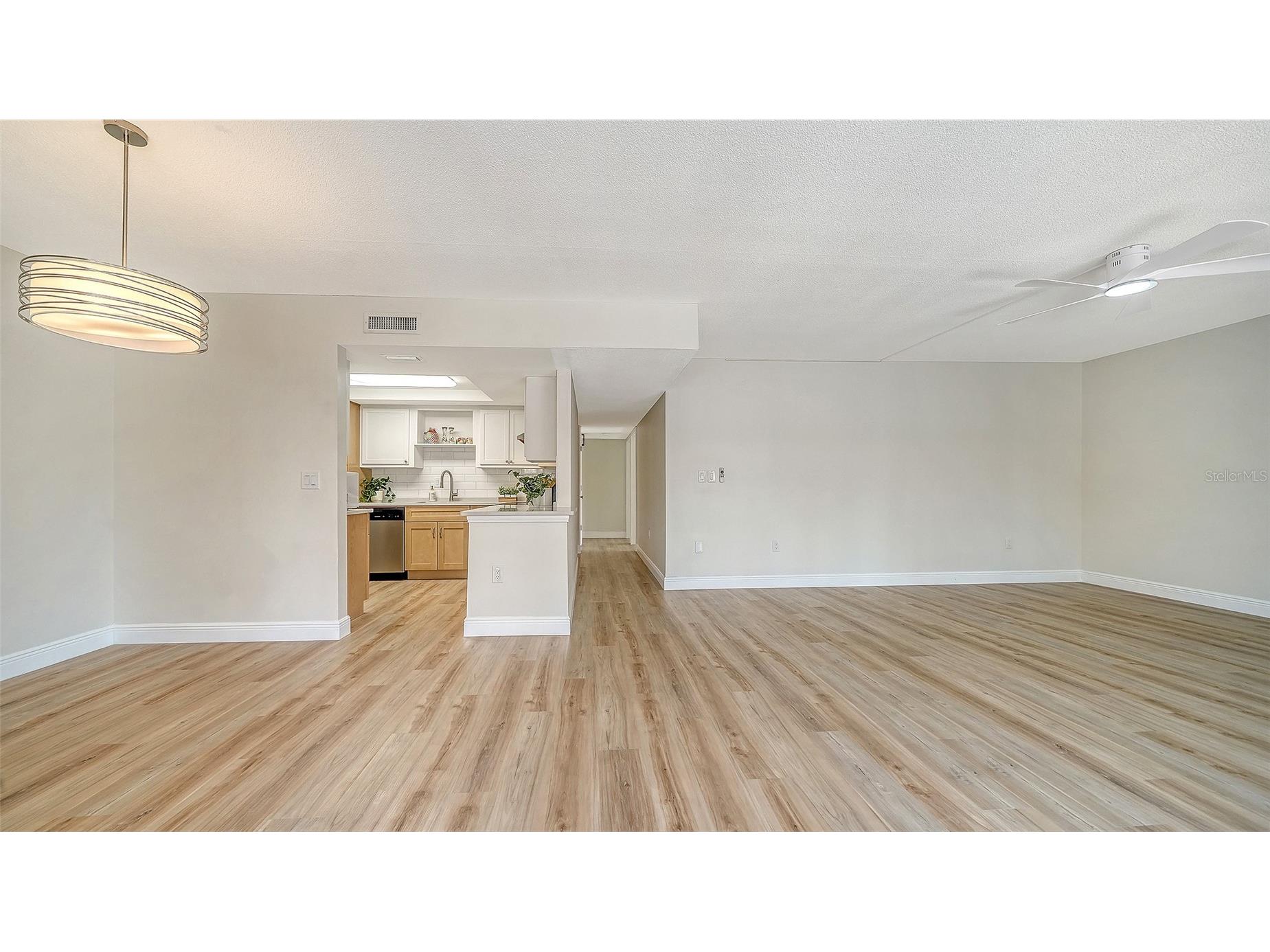 101 Whispering Sands Drive #107 Sarasota FL 34242 - GULF OF AMERICA A4674069 image21