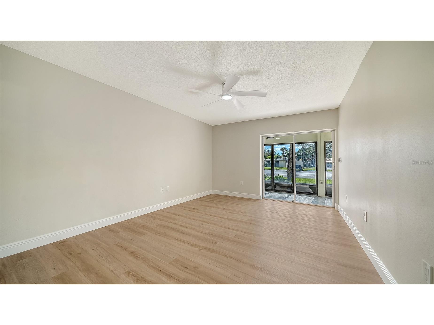 101 Whispering Sands Drive #107 Sarasota FL 34242 - GULF OF AMERICA A4674069 image26