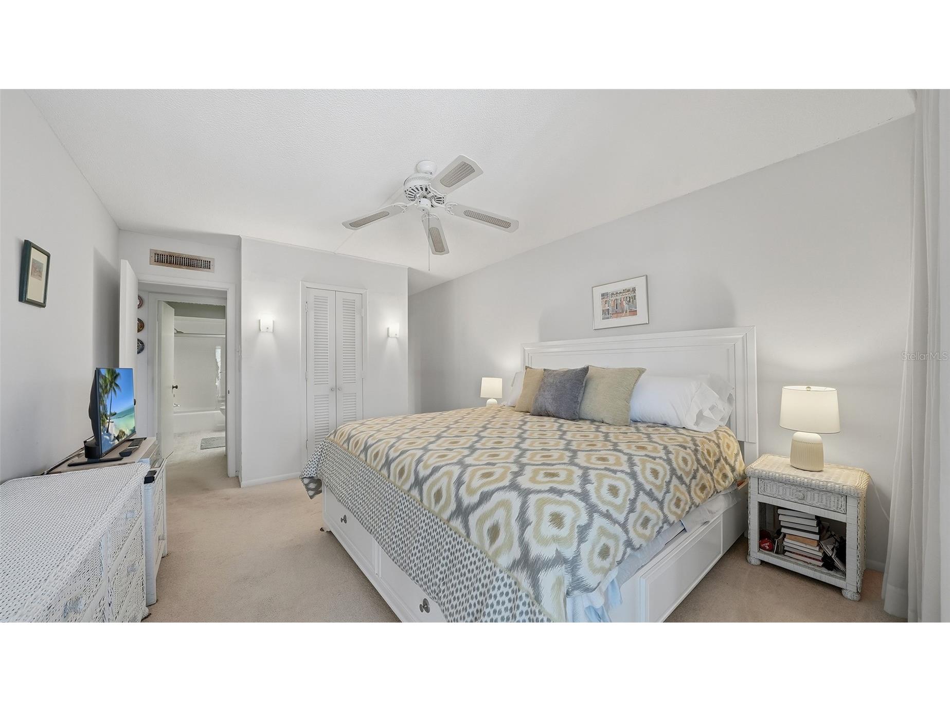 101 Whispering Sands Drive #301 Sarasota FL 34242 - GULF OF AMERICA A4688898 image30
