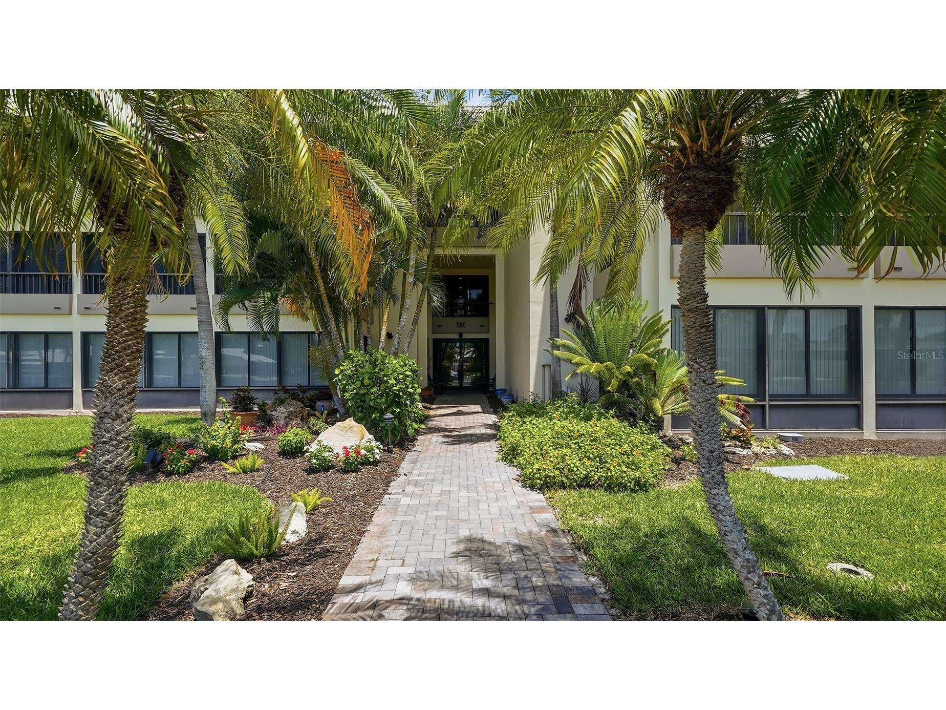 101 Whispering Sands Drive #301 Sarasota FL 34242 - GULF OF AMERICA A4688898 image5