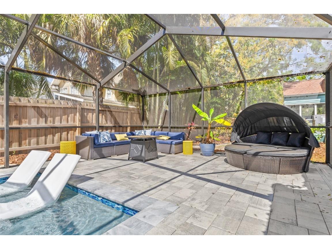 1010 26th Avenue N Saint Petersburg FL 33704 TB8358209 image1