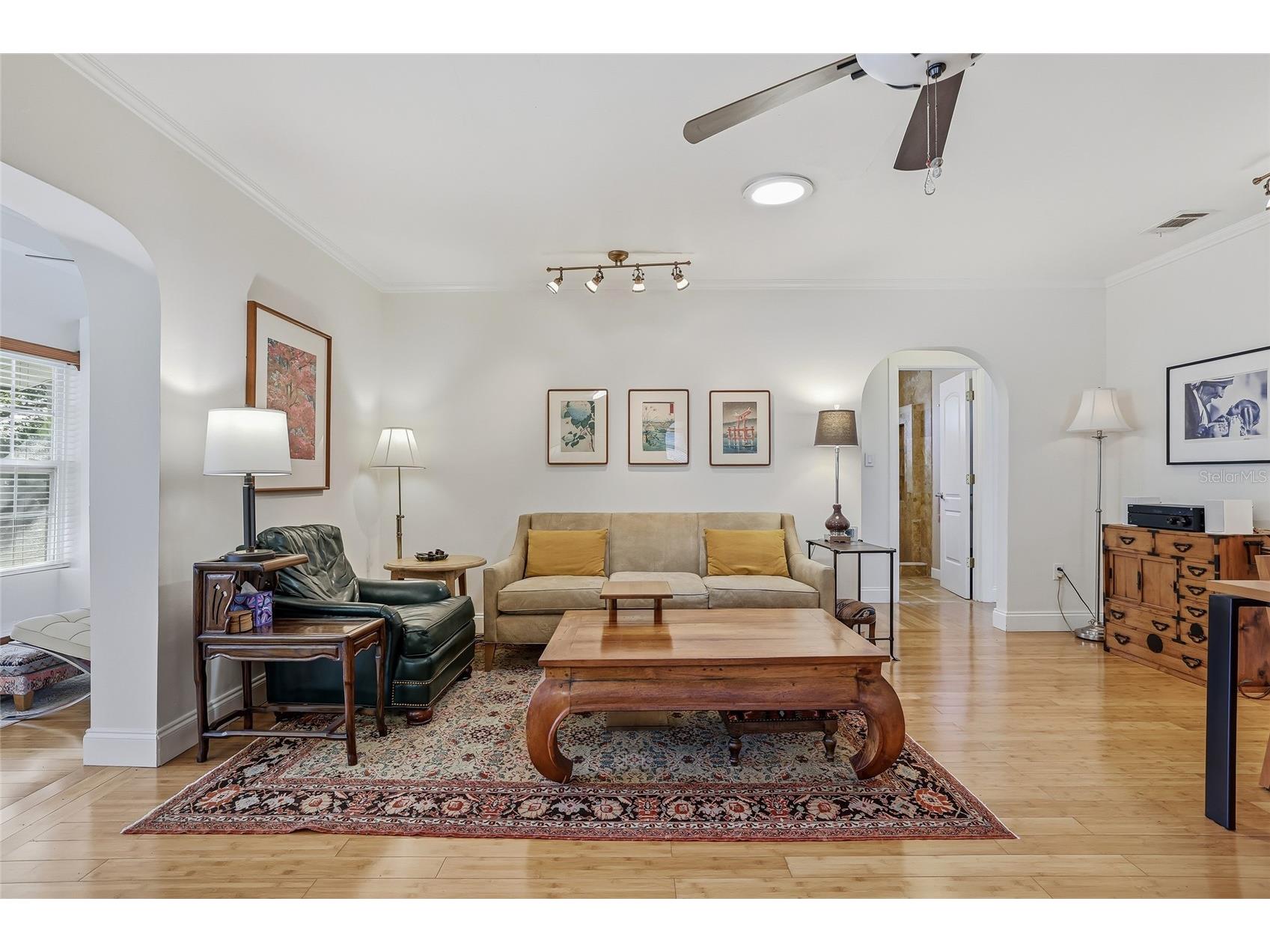 1010 45th Street North Saint Petersburg FL 33713 TB8457409 image11