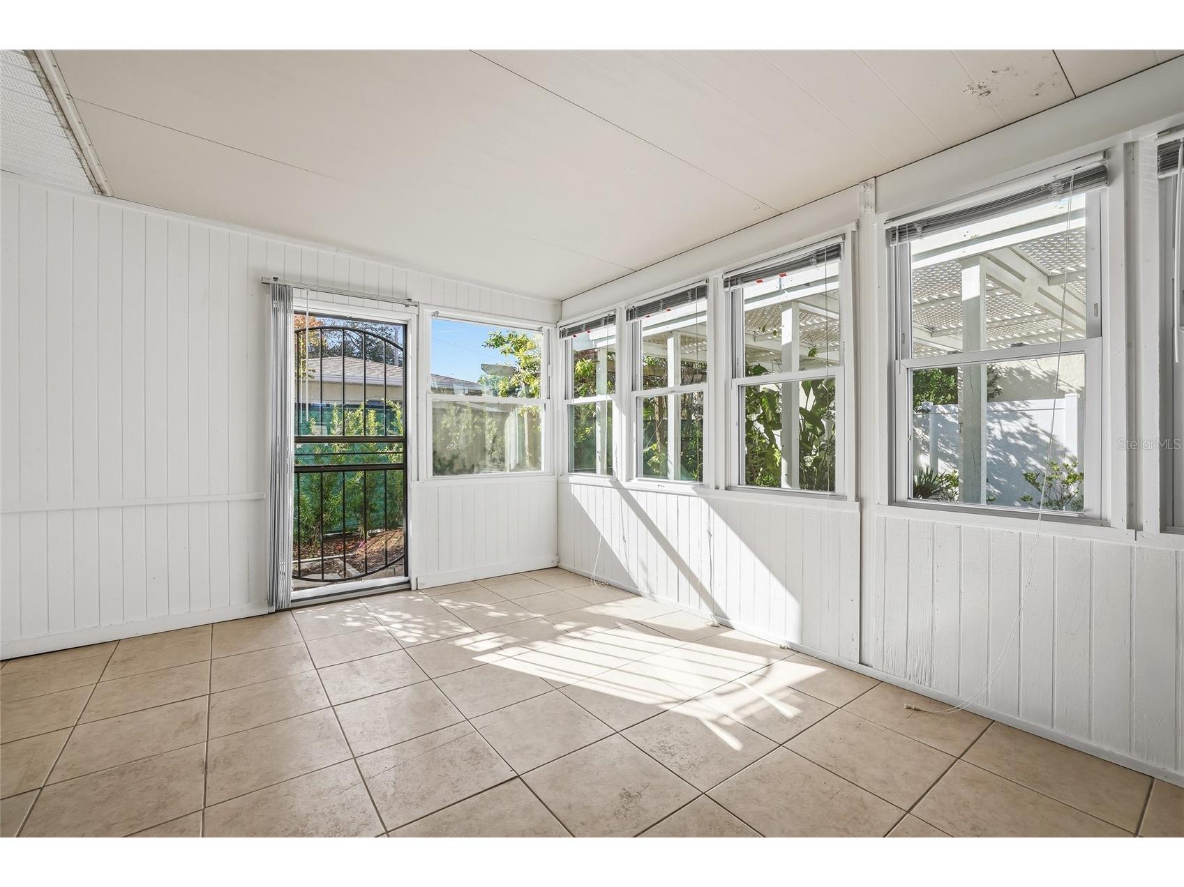 1010 45th Street North Saint Petersburg FL 33713 TB8457409 image33