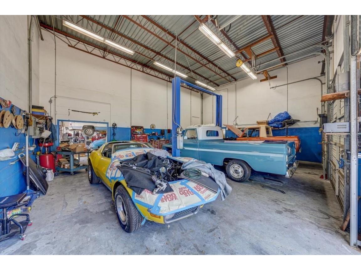 1010 Alt 19 Palm Harbor FL 34683 TB8419939 image12