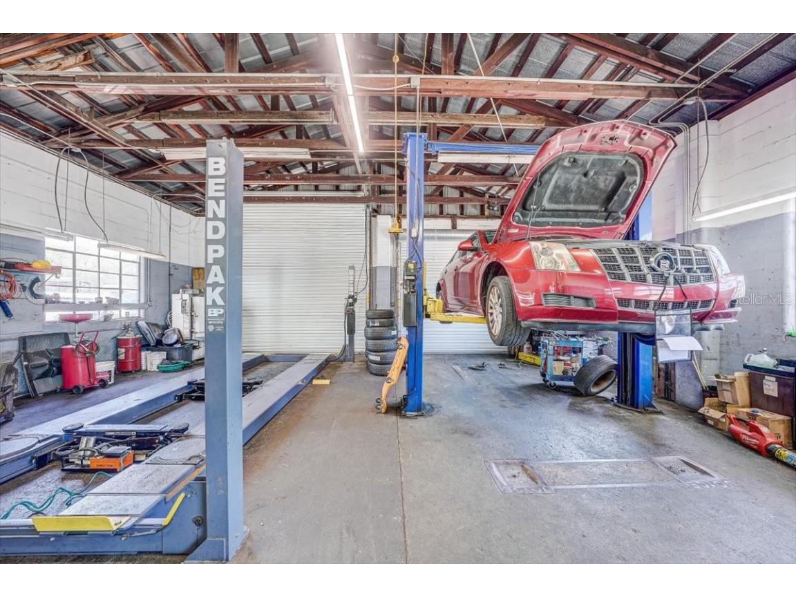 1010 Alt 19 Palm Harbor FL 34683 TB8419939 image14