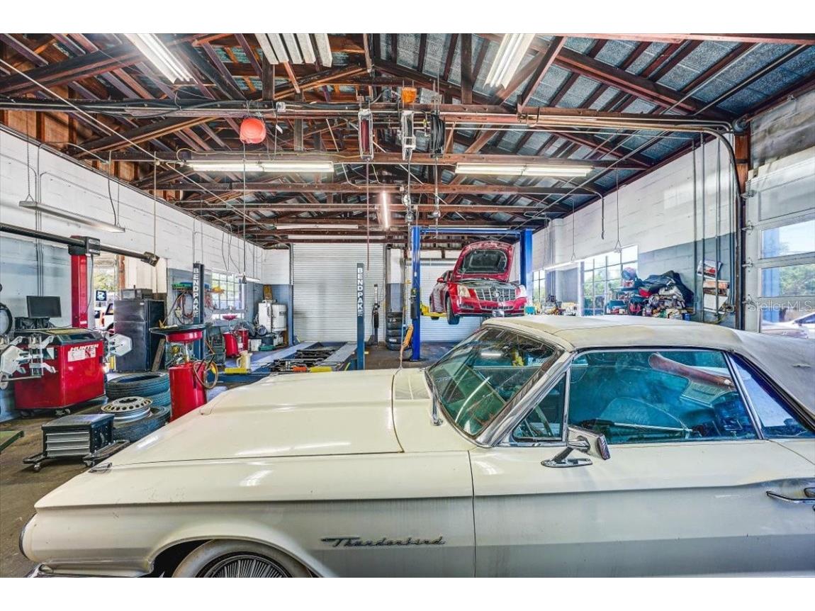 1010 Alt 19 Palm Harbor FL 34683 TB8419939 image15