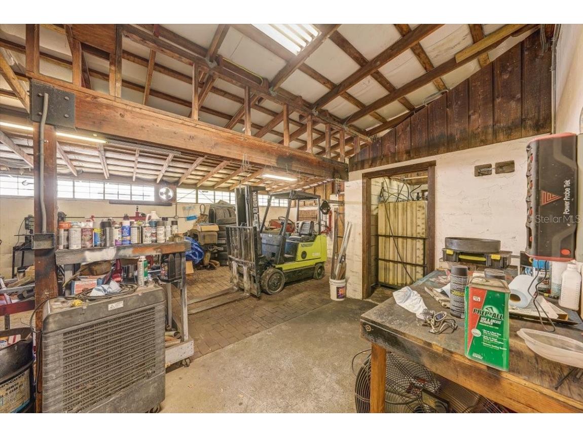 1010 Alt 19 Palm Harbor FL 34683 TB8419939 image40