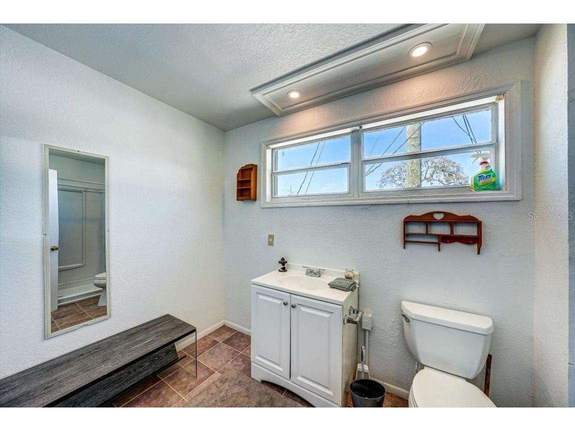 1010 Alt 19 Palm Harbor FL 34683 TB8419939 image57