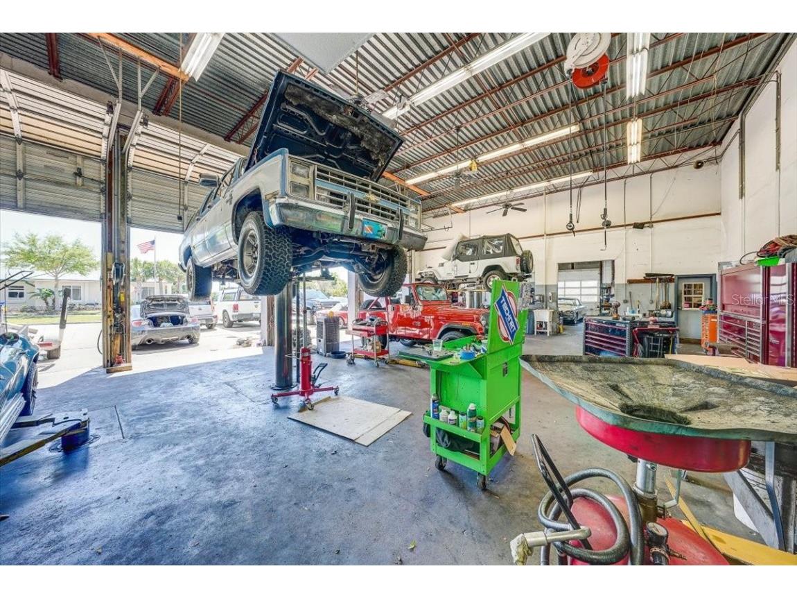 1010 Alt 19 Palm Harbor FL 34683 TB8419939 image8