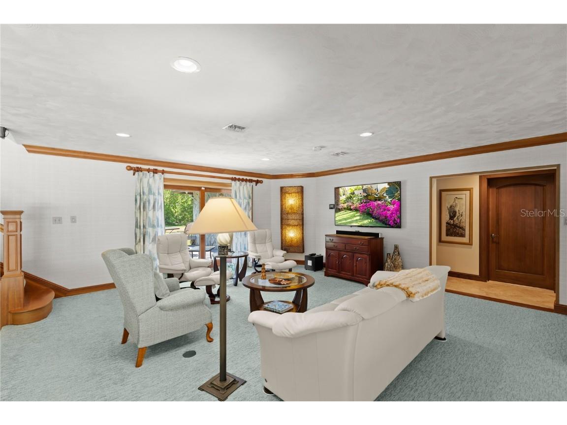 1010 Big Tree Road Daytona Beach FL 32119 V4944625 image12