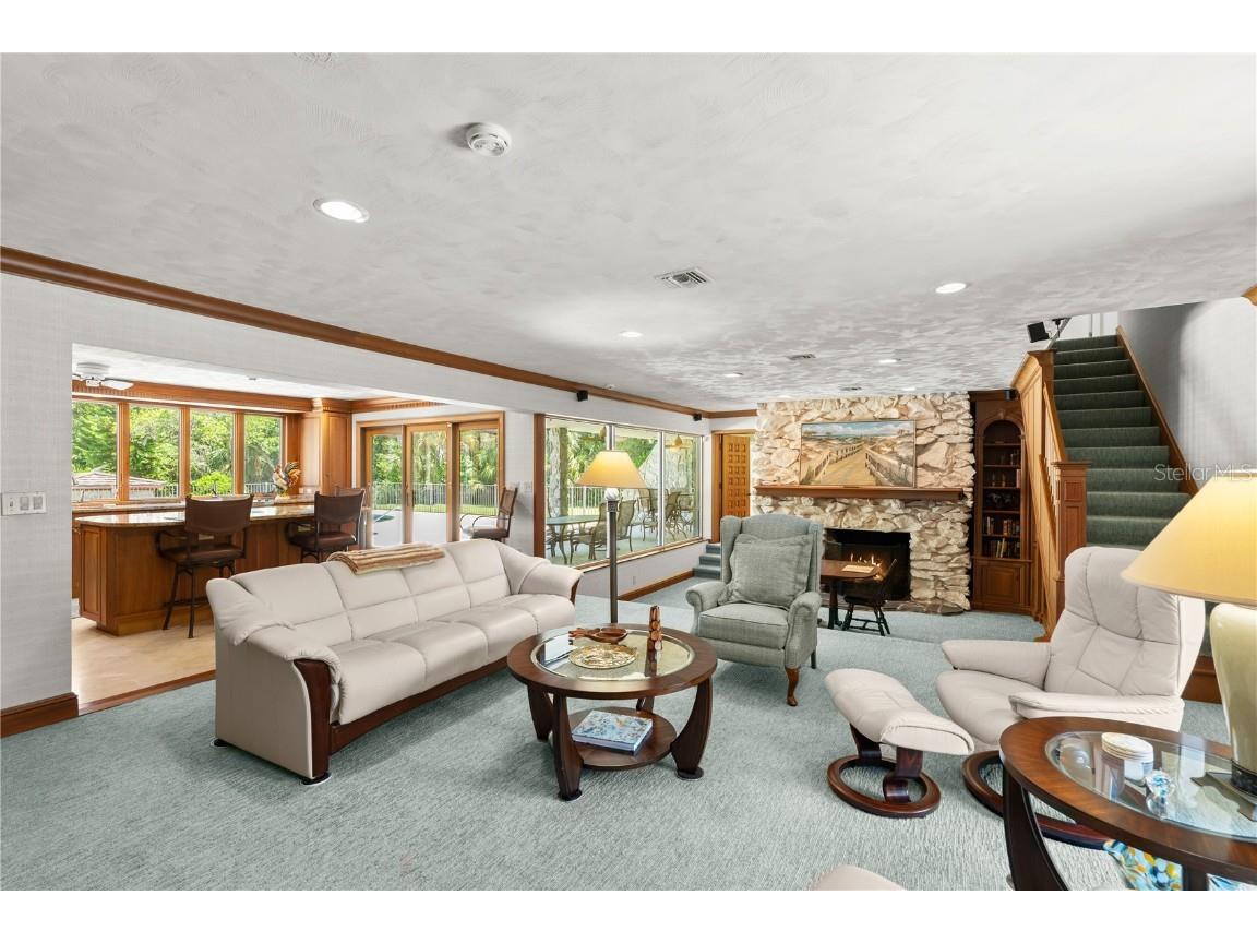 1010 Big Tree Road Daytona Beach FL 32119 V4944625 image15