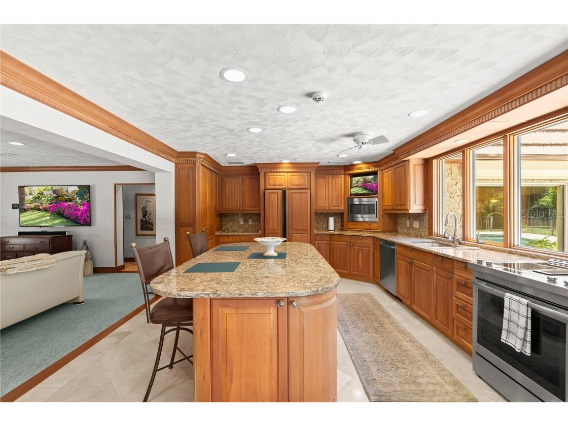 1010 Big Tree Road Daytona Beach FL 32119 V4944625 image20