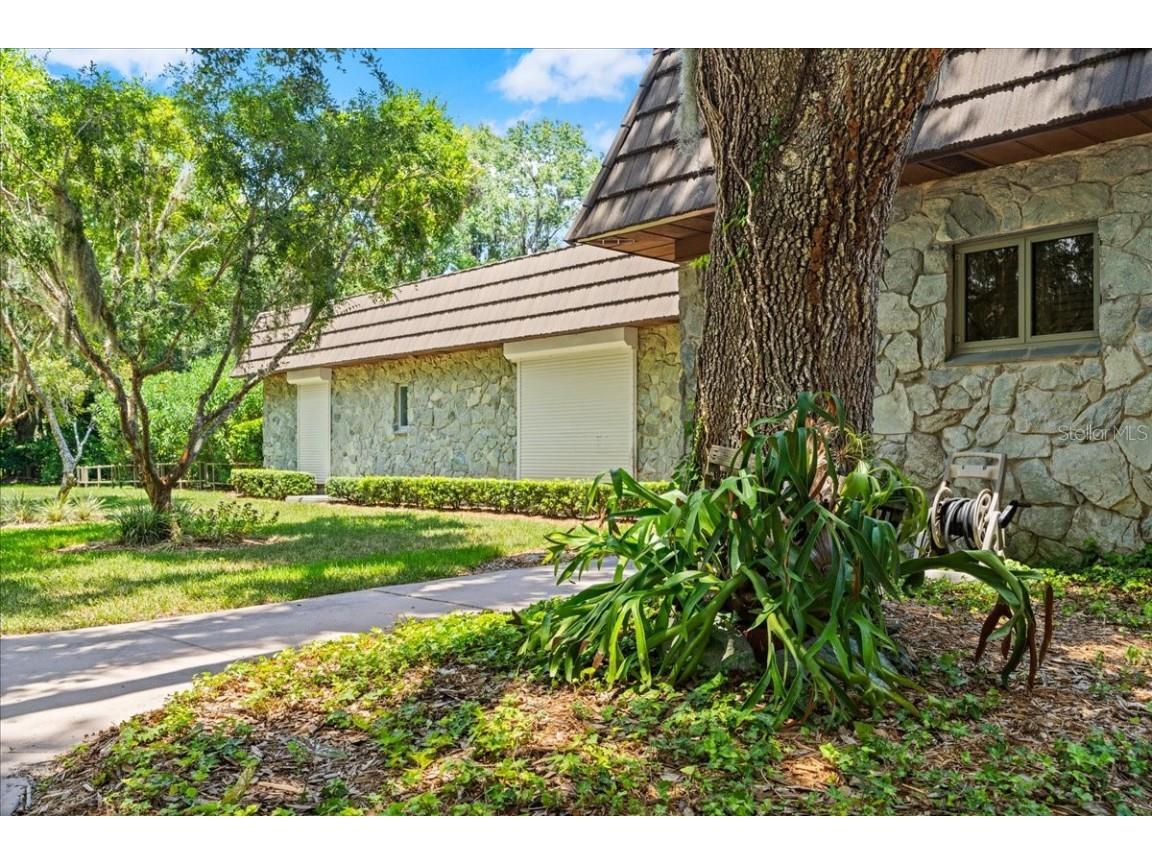 1010 Big Tree Road Daytona Beach FL 32119 V4944625 image7