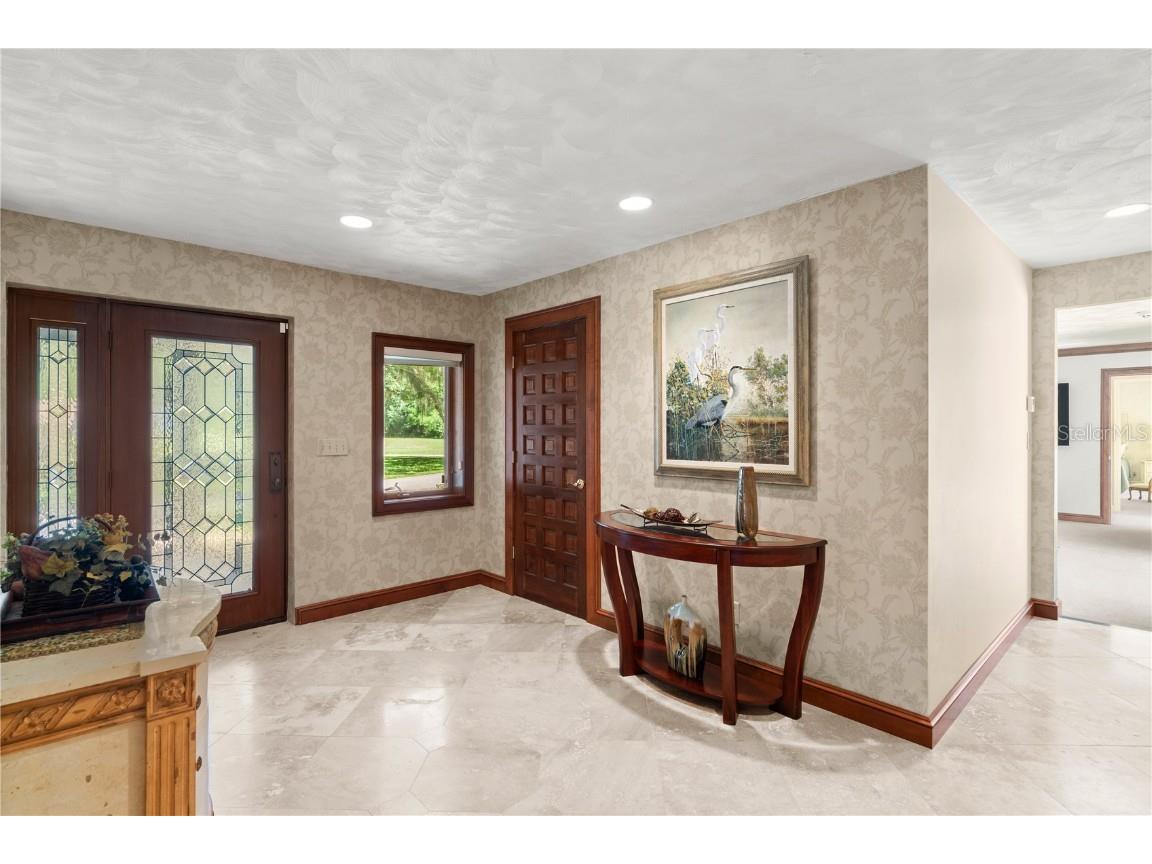 1010 Big Tree Road Daytona Beach FL 32119 V4944625 image9