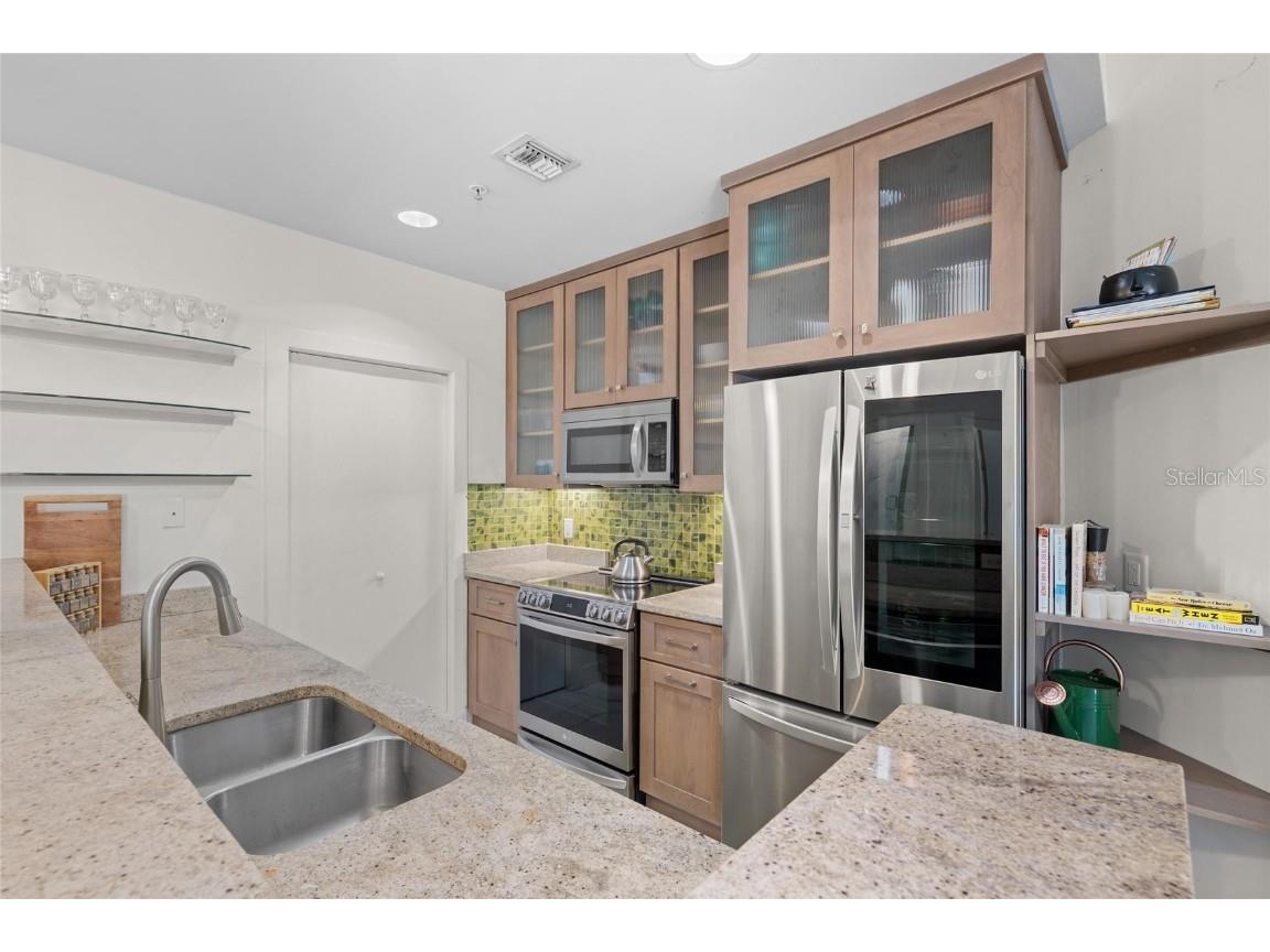 1010 Central Ave #227 Saint Petersburg FL 33705 TB8388417 image11