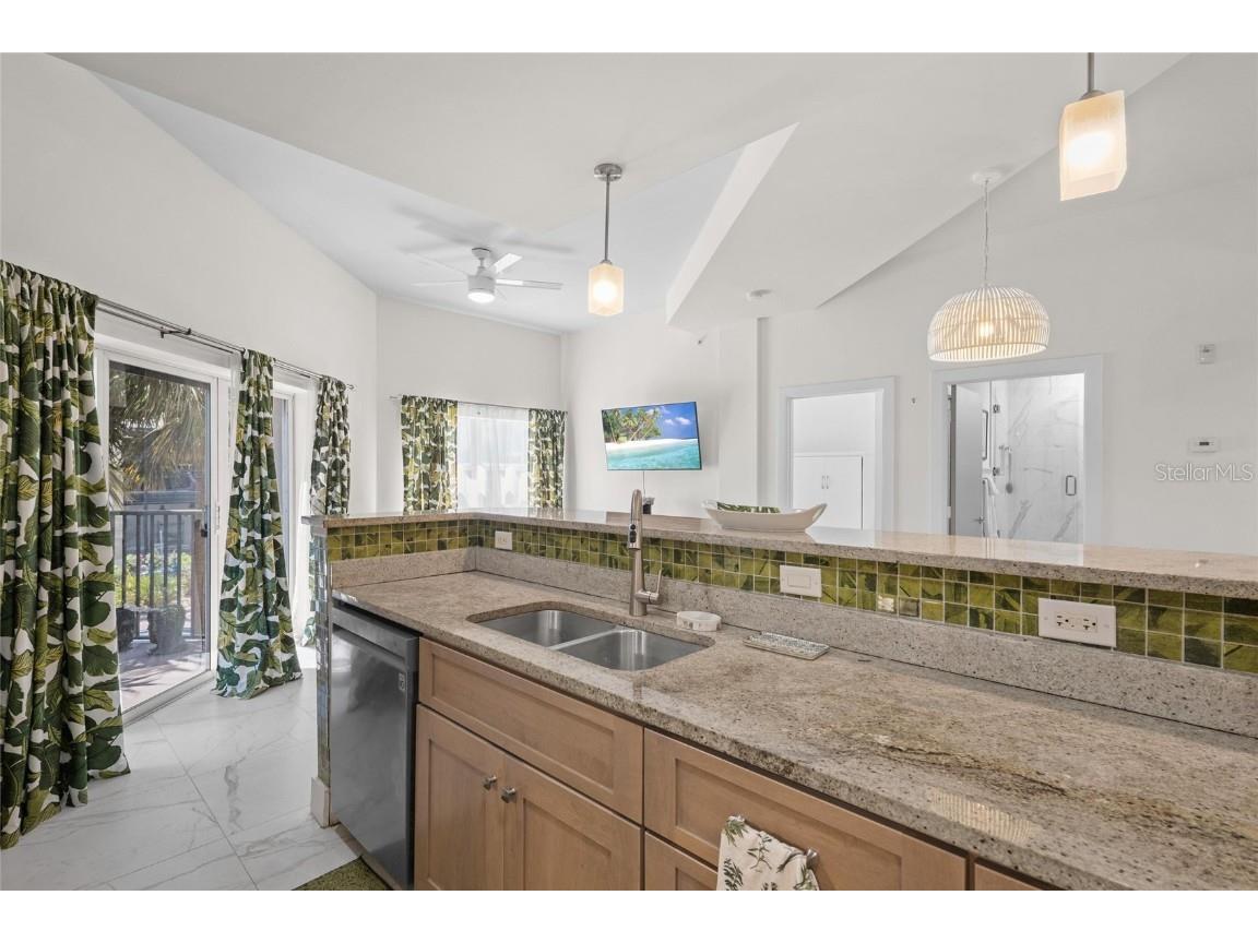 1010 Central Ave #227 Saint Petersburg FL 33705 TB8388417 image12