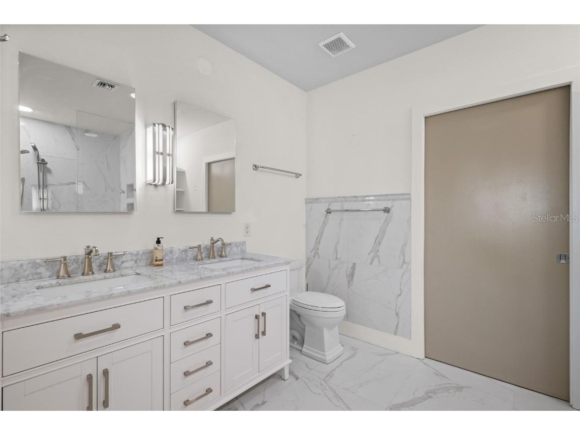 1010 Central Ave #227 Saint Petersburg FL 33705 TB8388417 image19