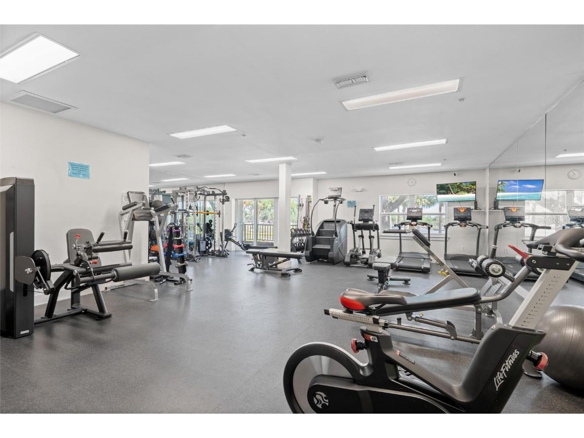 1010 Central Ave #227 Saint Petersburg FL 33705 TB8388417 image24