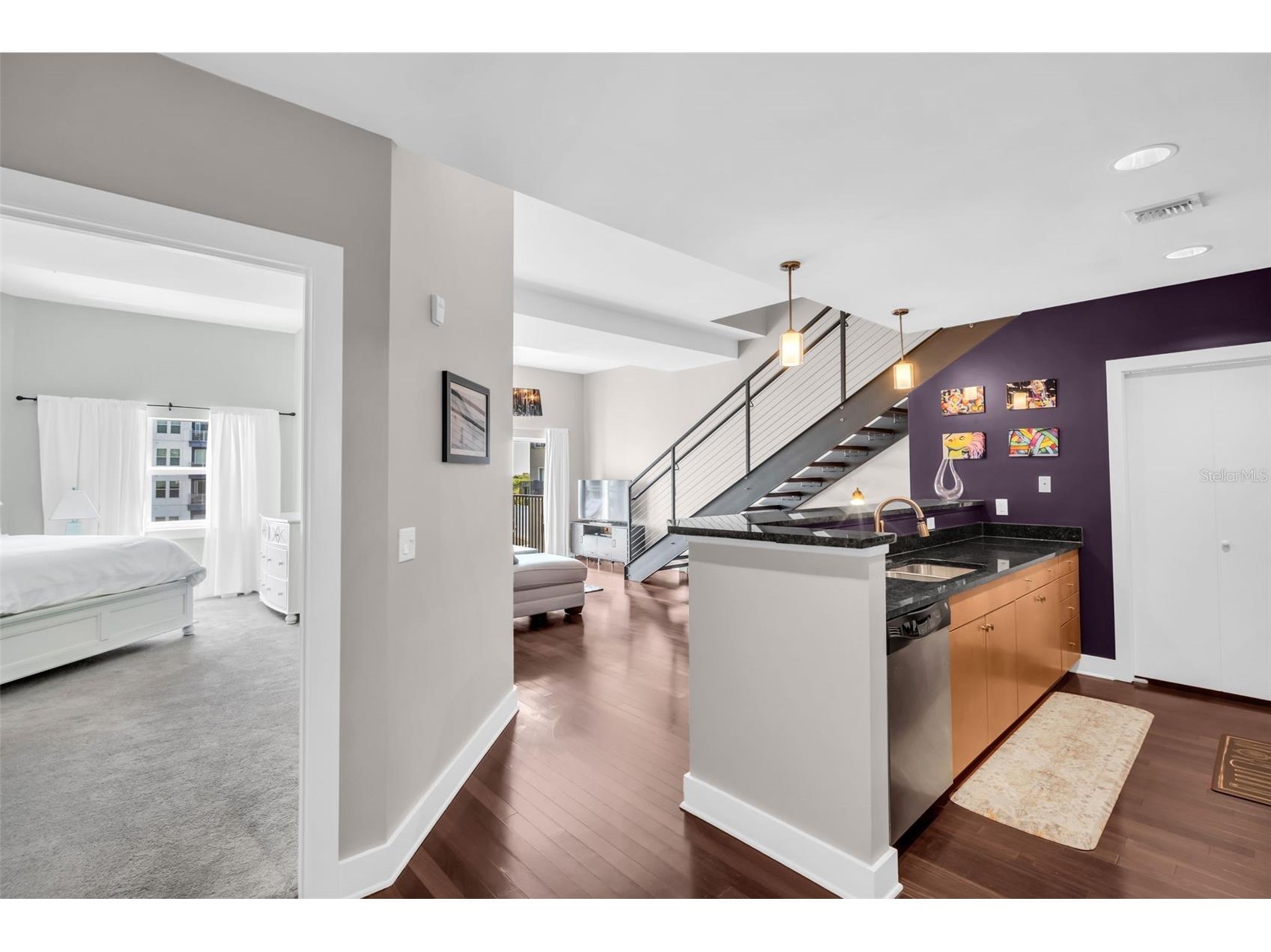 1010 Central Avenue #417 Saint Petersburg FL 33705 TB8487150 image3