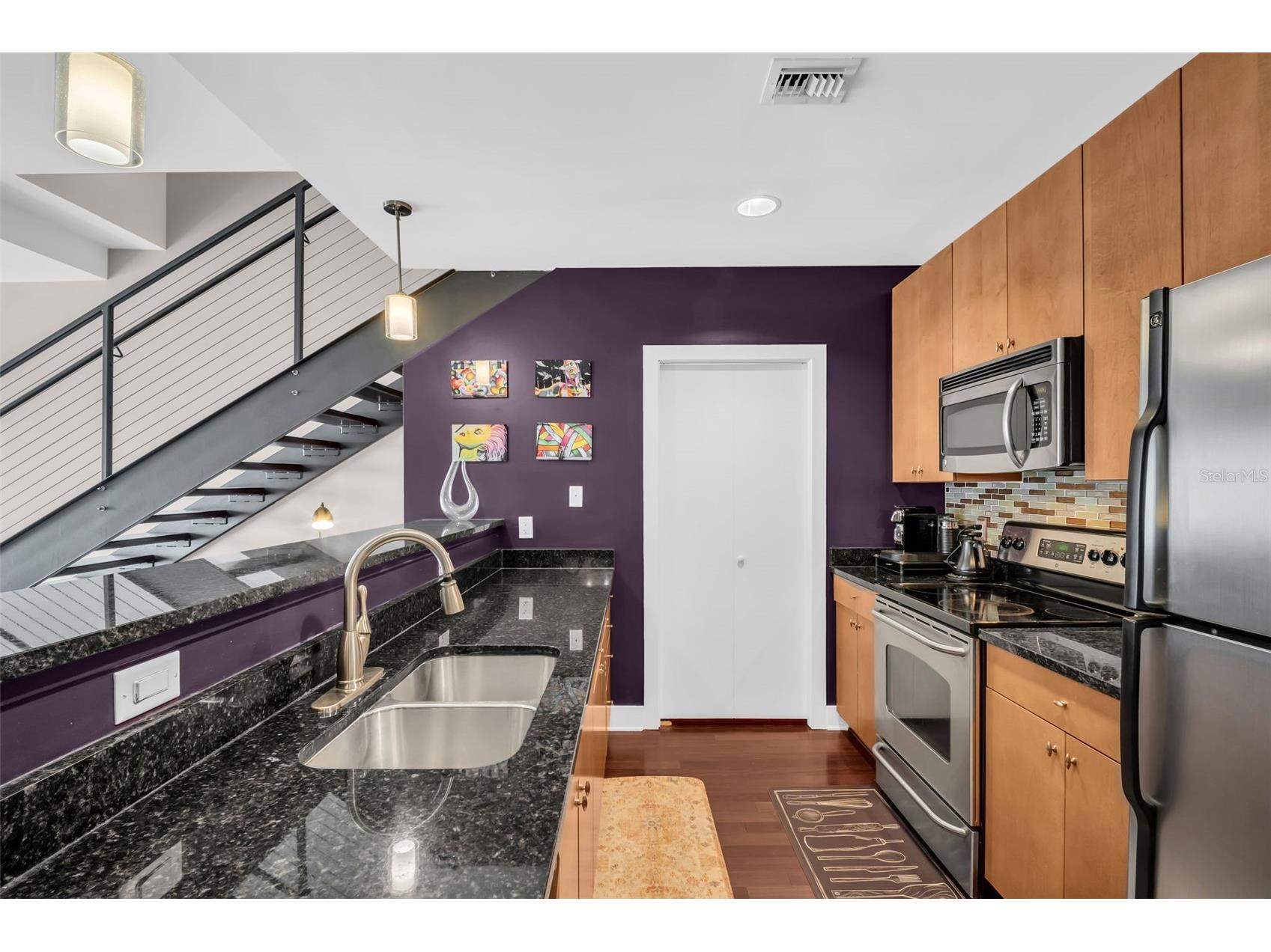 1010 Central Avenue #417 Saint Petersburg FL 33705 TB8487150 image4
