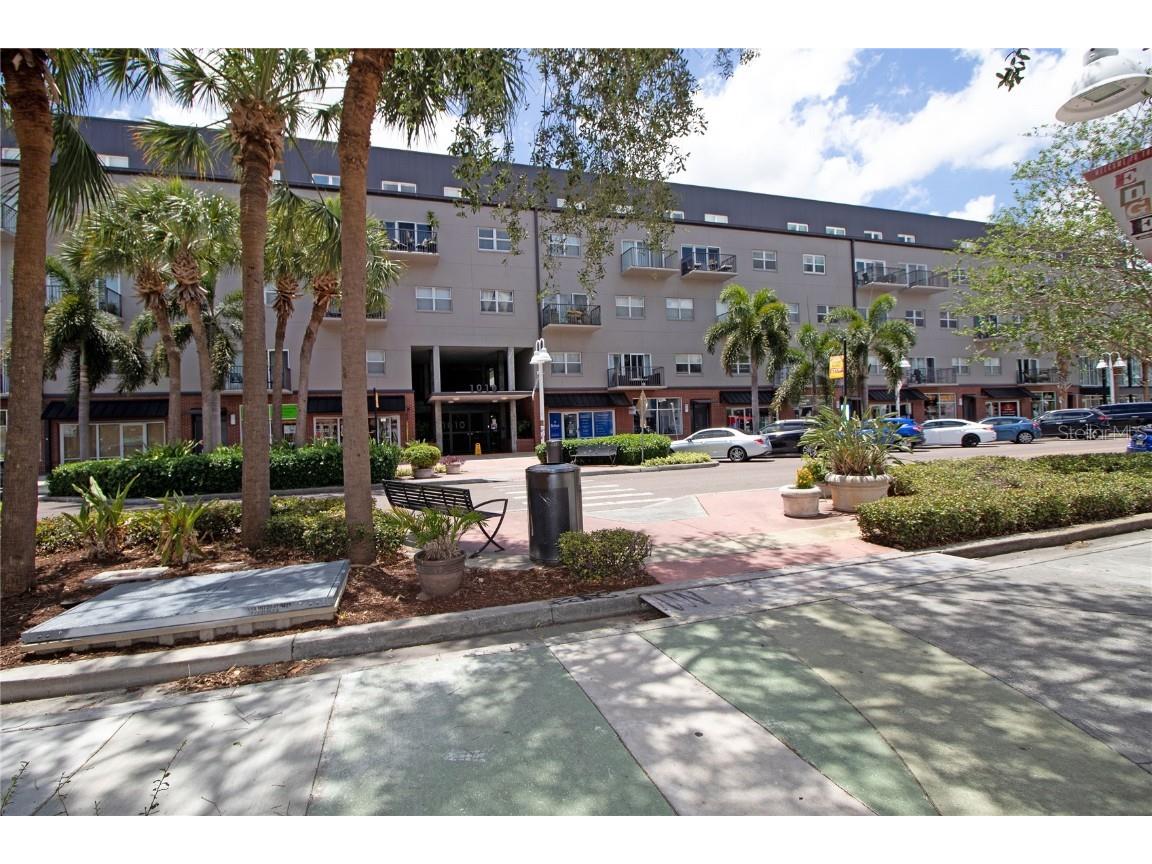 1010 Central Avenue #429 Saint Petersburg FL 33705 U8196169 image1