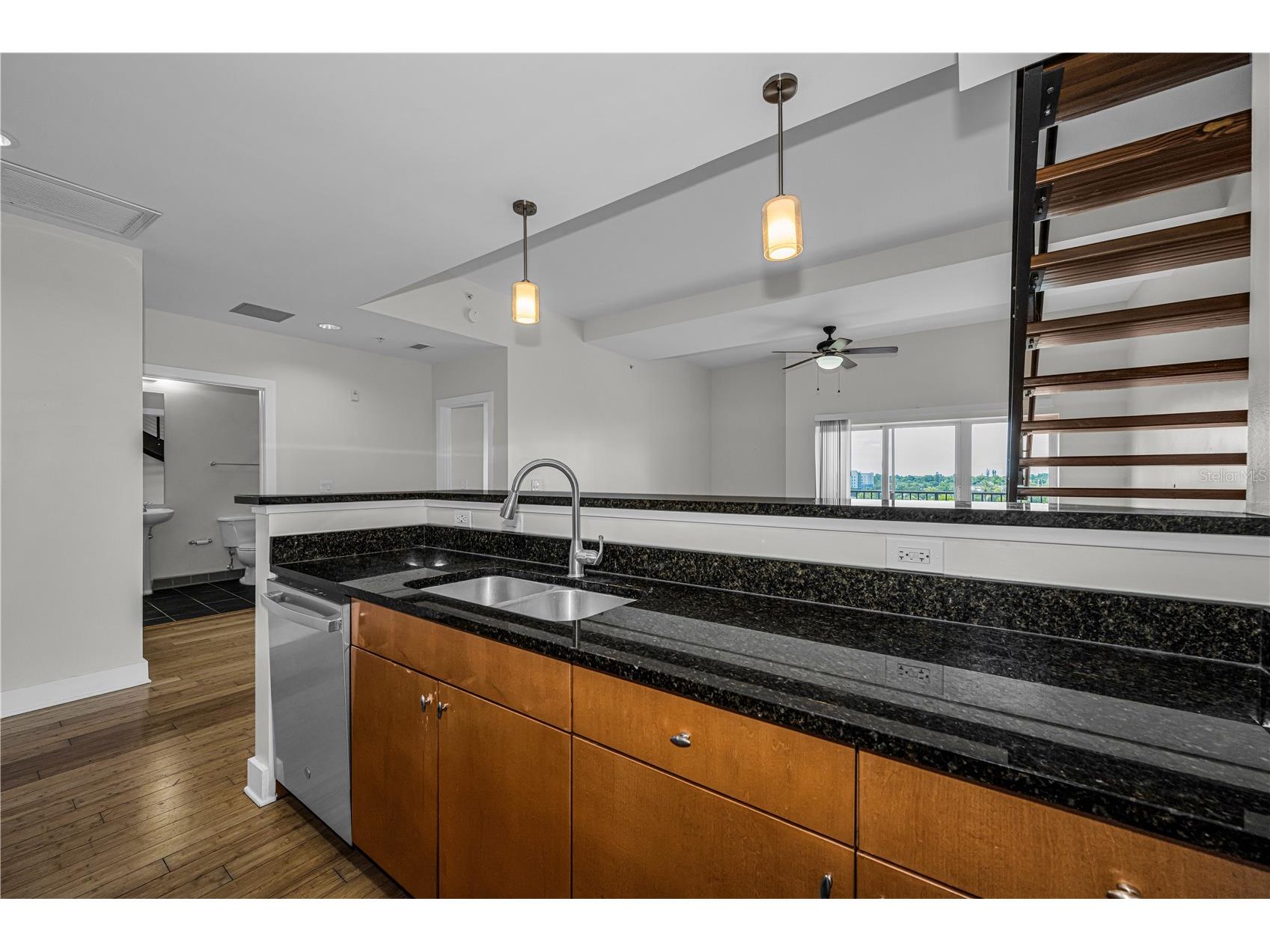 1010 Central Avenue #433 Saint Petersburg FL 33705 TB8516926 image10